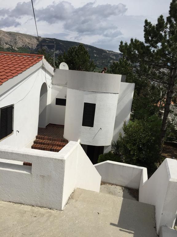 Apartments Peace&Love Baska  Bagian luar foto