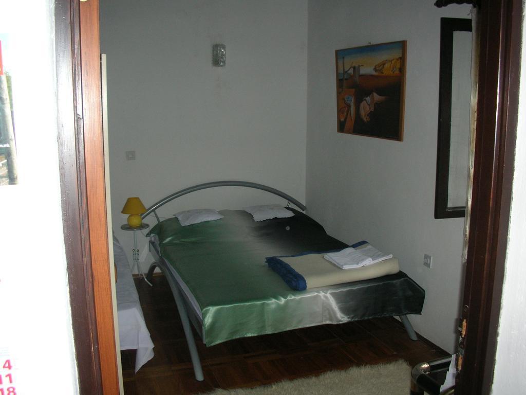 Apartments Peace&Love Baska  Ruang foto